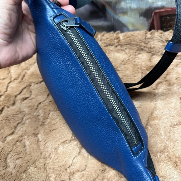 Coach Blue Leather Belt Bag with Sports Motif - Picture 3 of 12